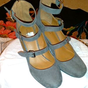NWOT Indigo Rd Gray Suede Heels Sz. 9